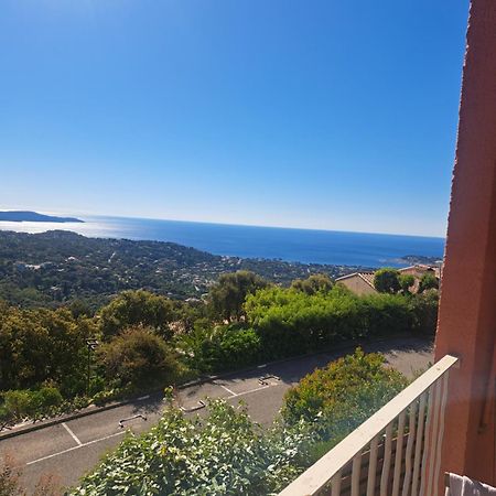 Location Vacance Vue Mer 4 A 6 Personnes Cavalaire-sur-Mer Ngoại thất bức ảnh